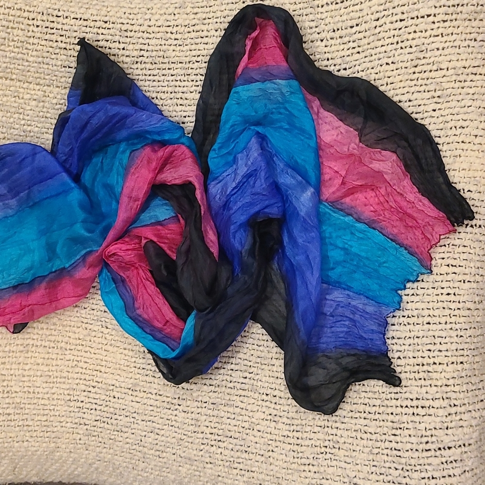 💋3/$25😃  SILK SCARF ❤️